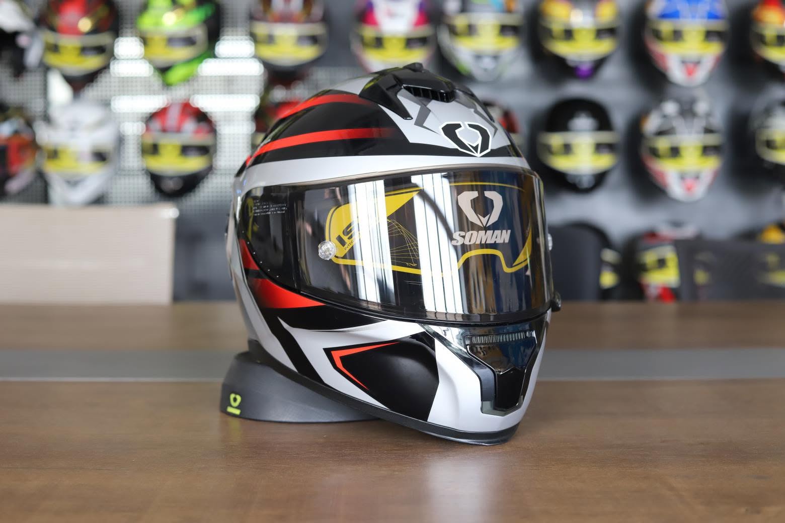 961S Vision Red Soman1 Soman Helmet - Image 1